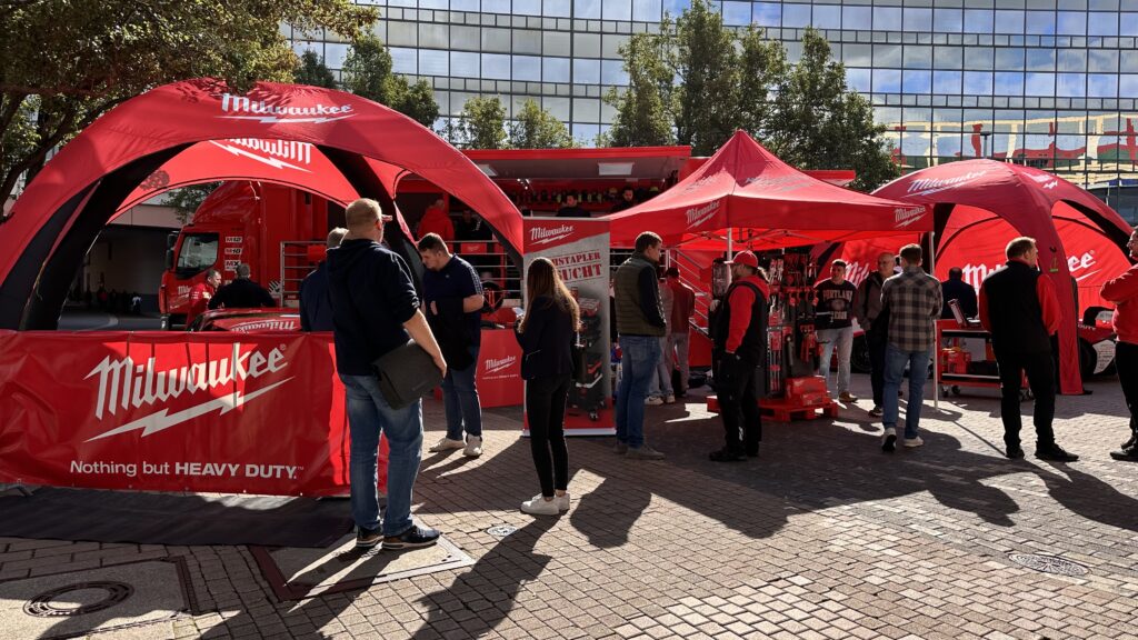Airdome Inflatabke tents partner Milwaukee Event branding by EBS
